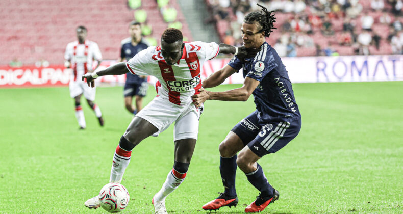 SAMSUNSPOR, FENERBAHÇE KARŞISINDA PUAN ALAMADI: 0-2