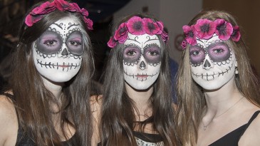 10 Creative Halloween Makeup Ideas from Best Horror Movies