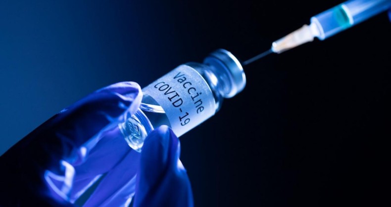 Pfizer-BioNTech’in aşısını olanlarda yüz felci görüldü, uzmanlar “Merak etmeyin” dedi