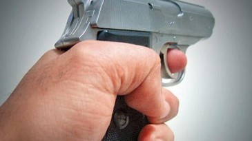 Karantinayı ihlal eden kişi kurşuna dizilerek infaz edildi
