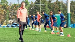 Trabzonspor’da iki futbolcunun Kovid-19 test sonucu pozitif çıktı
