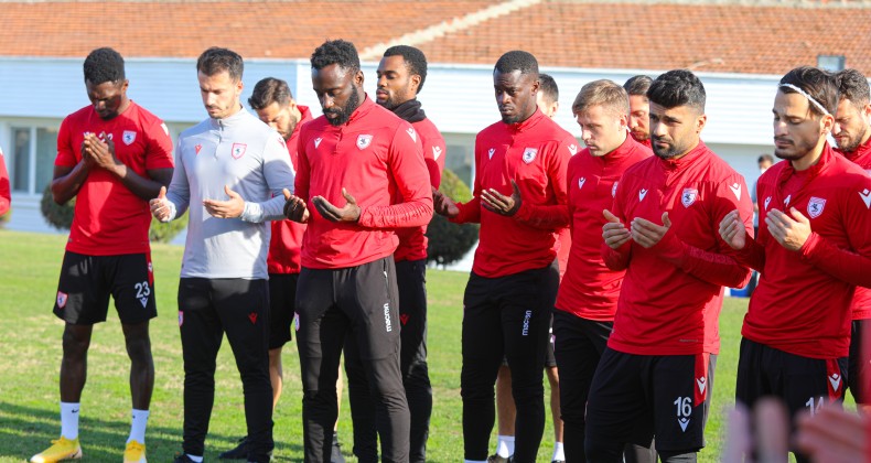 Samsunsporlu Futbolcular, Erkanat’a dualarla veda etti