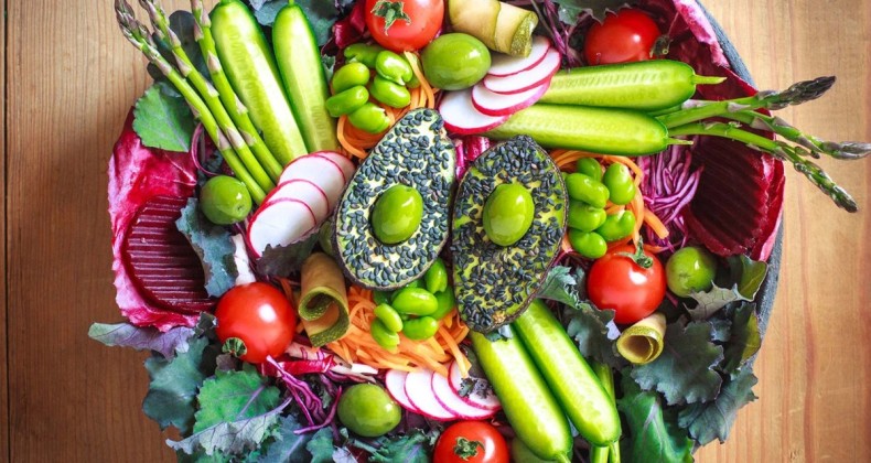 Vücutta iltihabı azaltan antiinflamatuar besinler