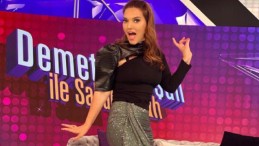 Demet Akalın Corona’ya yakalandı