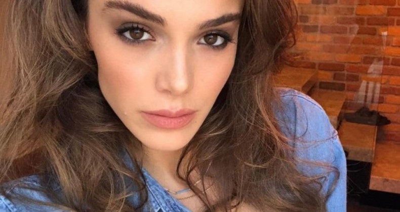 Ünlü oyuncu Öz Dedesi tarafında istismara uğramış