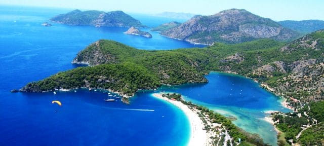 Mavinin en güzel 10 tonu…
