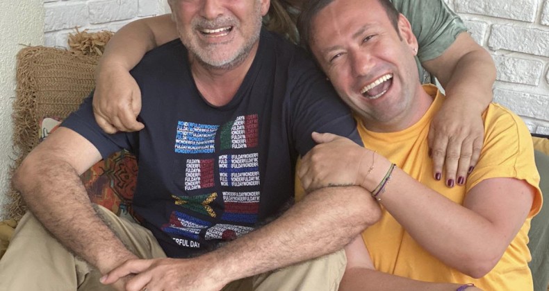 Müziğe geri dönüyor