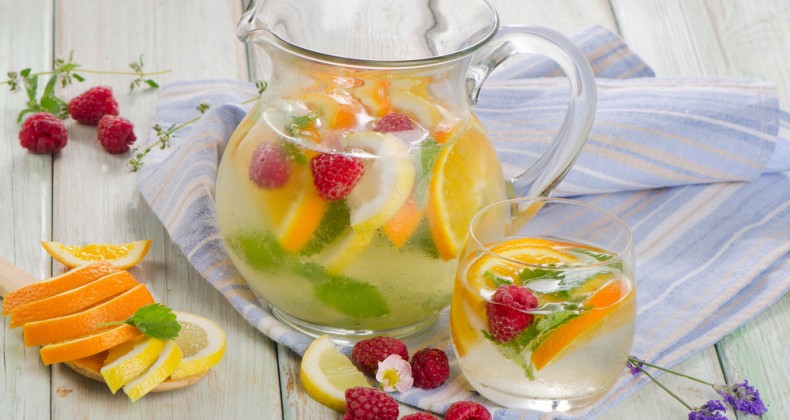 Yağ Yakıcı 6 Detoks Suyu Tarifi