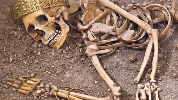 Alaca Höyük’teki Eski Tunç Çağı prensine ait mezarda neler bulundu!