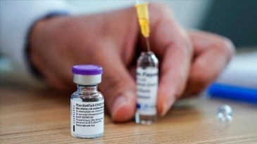 EMA, Pfizer-BioNTech aşısının 5-11 yaş grubunda kullanımını değerlendiriyor