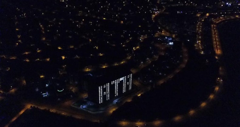 Karabük’te öğrenci yurtlarında oda ışıklarıyla “ATA” ve “1919” yazısı oluşturuldu