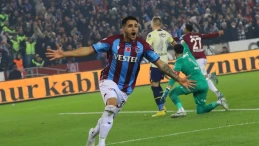 Trabzonspor, Fenerbahçe’yi iki golle geçti