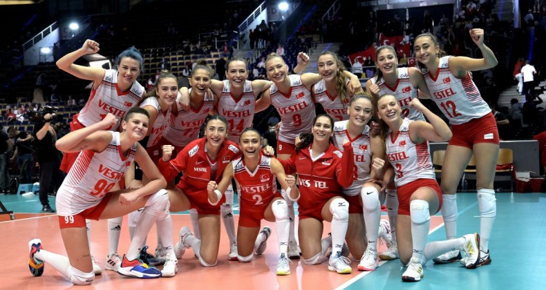 FİLENİN SULTANLARI ÇİN’İ 3-1 YENEREK DÜNYA ŞAMPİYONU OLDU
