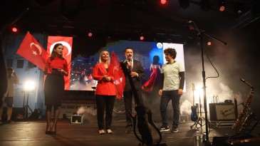 Başkan Deveci: “Cumhuriyet Tam Bağımsızlıktır”