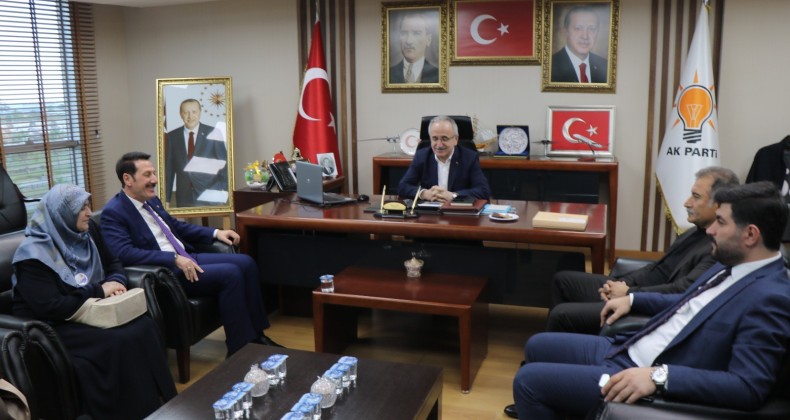 ERDOĞAN TOK, SAMSUN BÜYÜKŞEHİR BELEDIYESI’NE ADAY ADAYLIĞI MÜRACATINDA BULUNDU