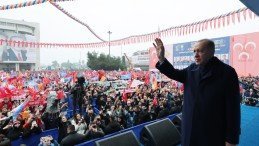 AK Parti ilk mitingini Samsun’da düzenledi: Cumhurbaşkanı Erdoğan kalabalığa seslendi