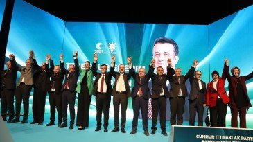 AK Parti Samsun Büyükşehir Belediye Başkan adayı Doğan, projelerini tanıttı