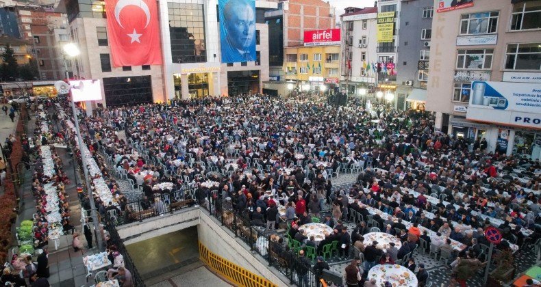 Bulancak’ta binler Belediyenin iftarında buluştu