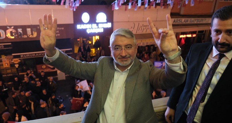Çorum’da ipi Ak Partili Aşgın gögüsledi
