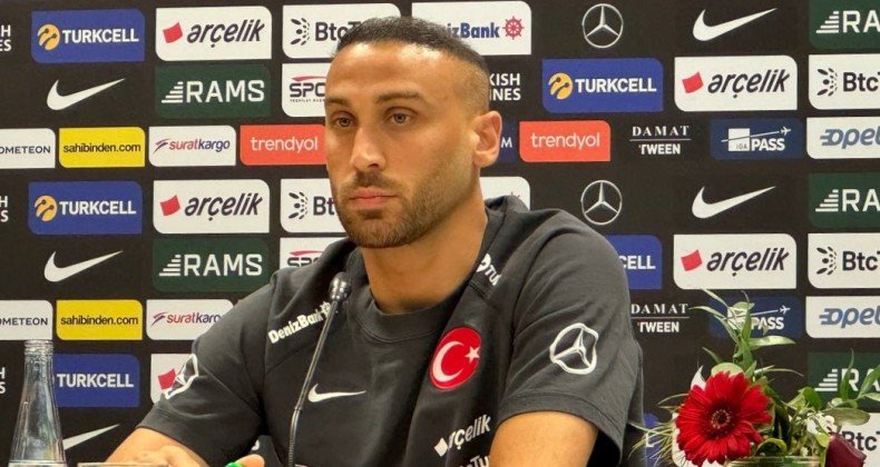 Cenk Tosun: “Neyimiz var, neyimiz yok ortaya koyup, Çekya maçında inşallah galip geliriz”