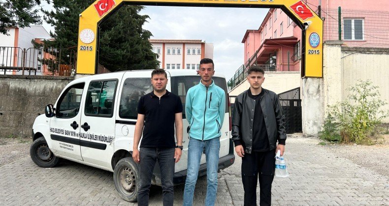Başkan İkiz, YKS adaylarına araç tahsis etti