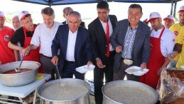 Havza’da Bayraktepe Bahar Şenliğine yoğun ilgi