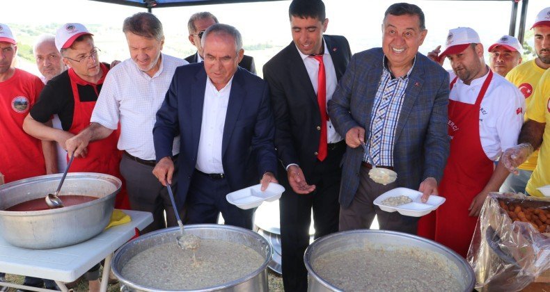 Havza’da Bayraktepe Bahar Şenliğine yoğun ilgi