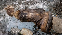 Everest’e tırmanan dağcının ayağı 100 yıl sonra bulundu