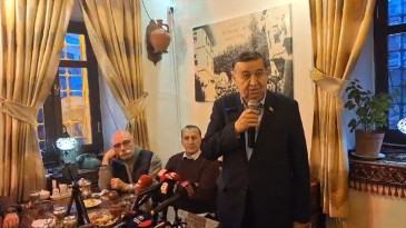 Başkan İkiz, basın buluşmasında yapılan hizmetleri ve hedeflerini anlattı