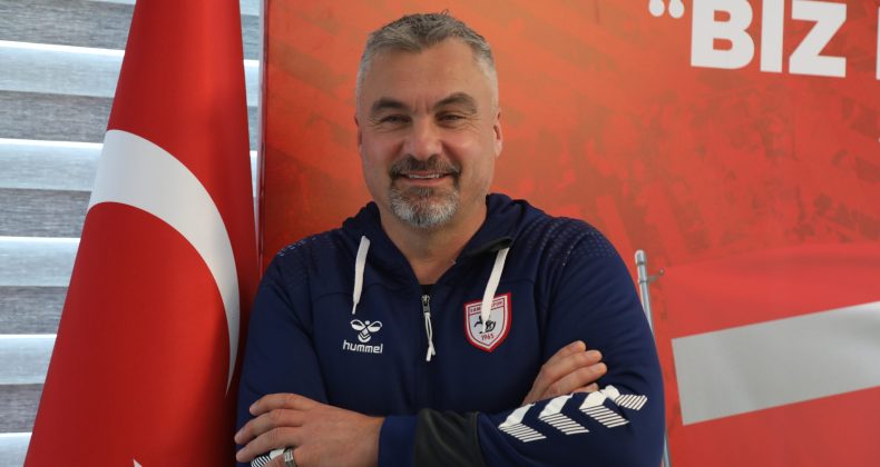 Samsunspor Teknik Direktörü Reis’ten “baskılı oynamak istiyoruz” açıklaması