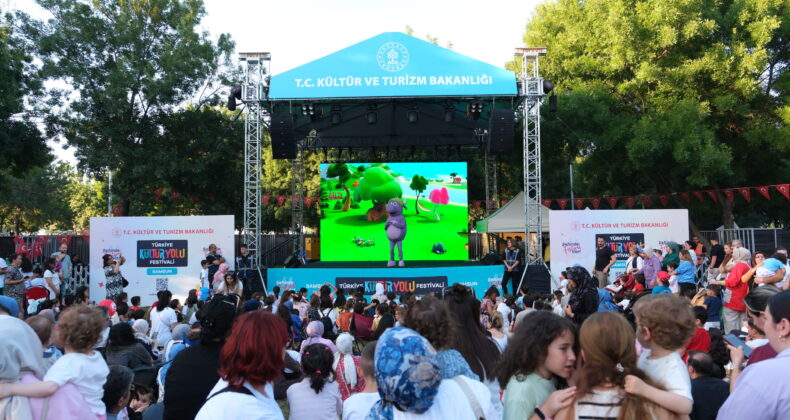 SAMSUN KÜLTÜR YOLU FESTİVALİ’NDE SANAT ŞEHİRDEN TAŞIYOR