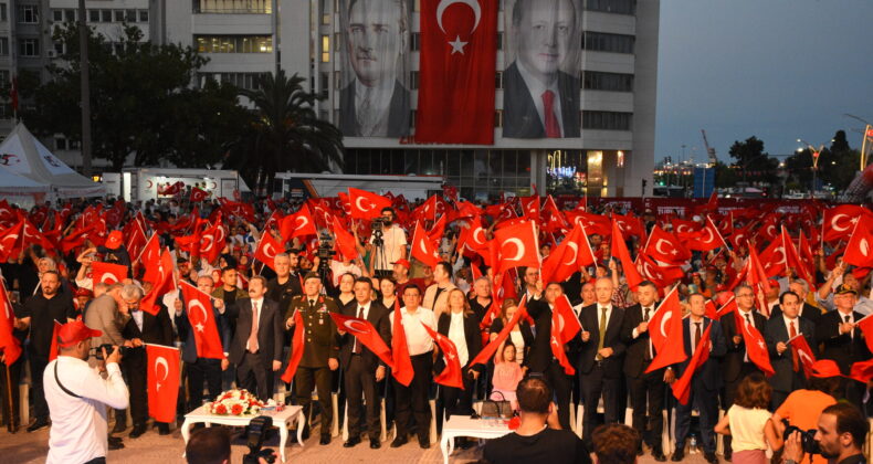 Samsun ve çevre illerde 15 Temmuz Demokrasi ve Milli Birlik Günü etkinlikleri düzenlendi