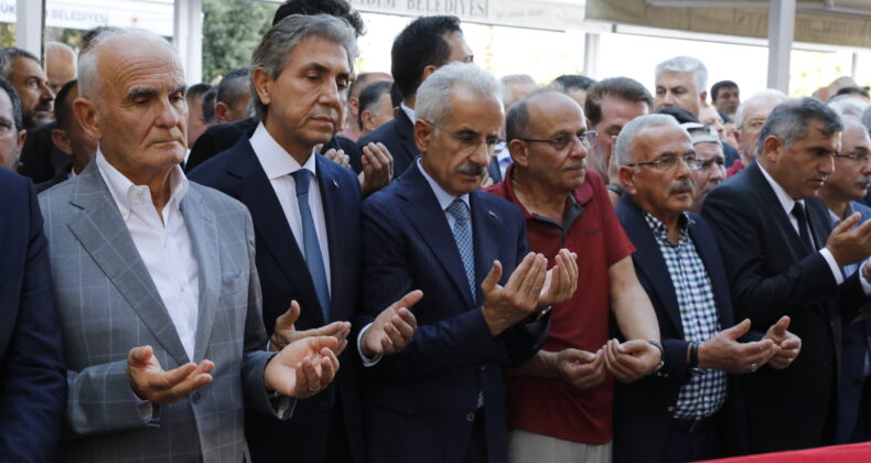 Eski Bakan Mustafa Demir İçin Samsun’da Cenaze Töreni Düzenlendi