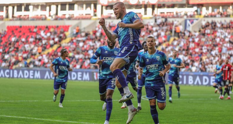 Samsunspor, Gaziantep Deplasmanında 2 Puan Bıraktı: 2-2