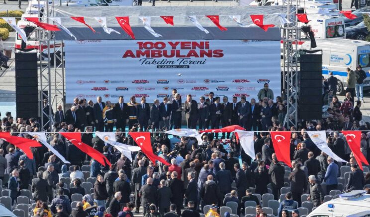 Samsun’da Cumhuriyet Tarihinde Bir İlk: 100 Yeni Ambulans Acil Sağlık Filosuna Teslim Edildi