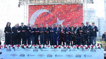 Samsun’da Astorya ile İstiklal Meydanı ve Samsun Tanıtım Merkezi hizmete girdi
