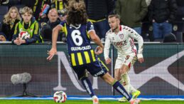 Fenerbahçe uzatmada güldü: Samsunspor deplasmanda yıkıldı (3-2)
