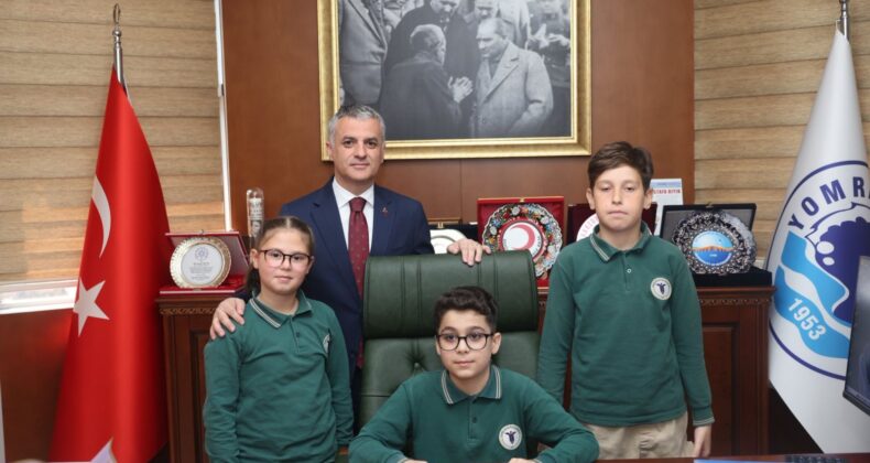 Başkanlık Koltuğu Miniklere Emanet Edildi