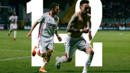 SAMSUNSPOR, EYÜPSPOR DEPLASMANINDA SON DAKİKADA ZAFERE UZANDI: 2-1
