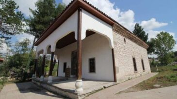 İMECEYLE YÜKSELEN TARİH: 1910’DAN BUGÜNE SİVRİKESE CAMİİ