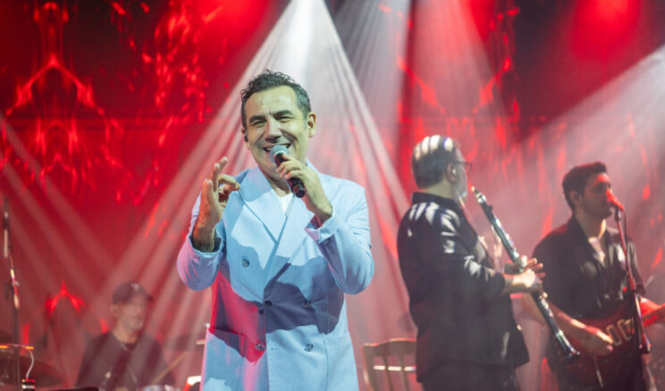 Ferhat Göçer’den Bayram Gecesine Duygu ve Müzik Damgası